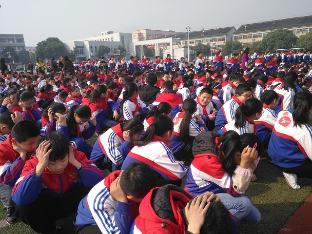 江阴教育网 西石桥中心小学:疏散演练常落实 安全两字记心底