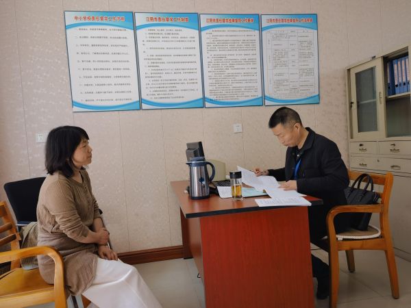 桐岐中心小学：督办学行为，促质量提升