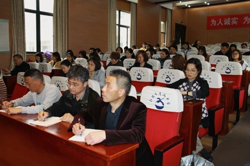 江阴教育网 月城中学:聚焦教育科研,促进教师发展