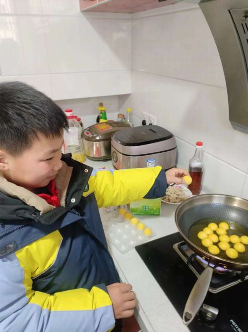 这个寒假,乐群学子们在丰富多彩的活动中体验习俗,感受年味,传承和